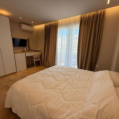 Sevians Apartments Golem  Luaran gambar