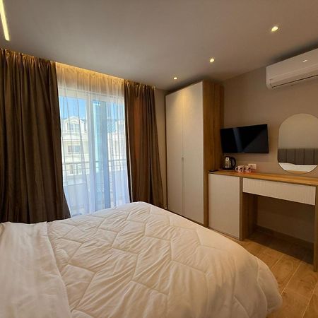 Sevians Apartments Golem  Luaran gambar