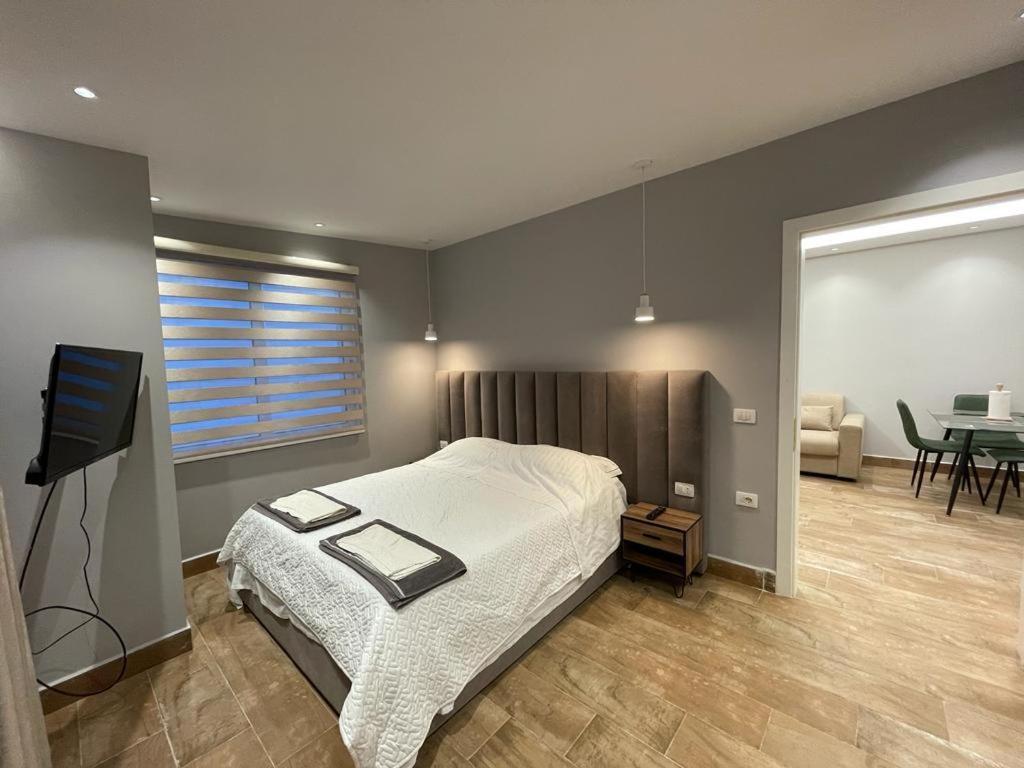 Sevians Apartments Golem  Luaran gambar